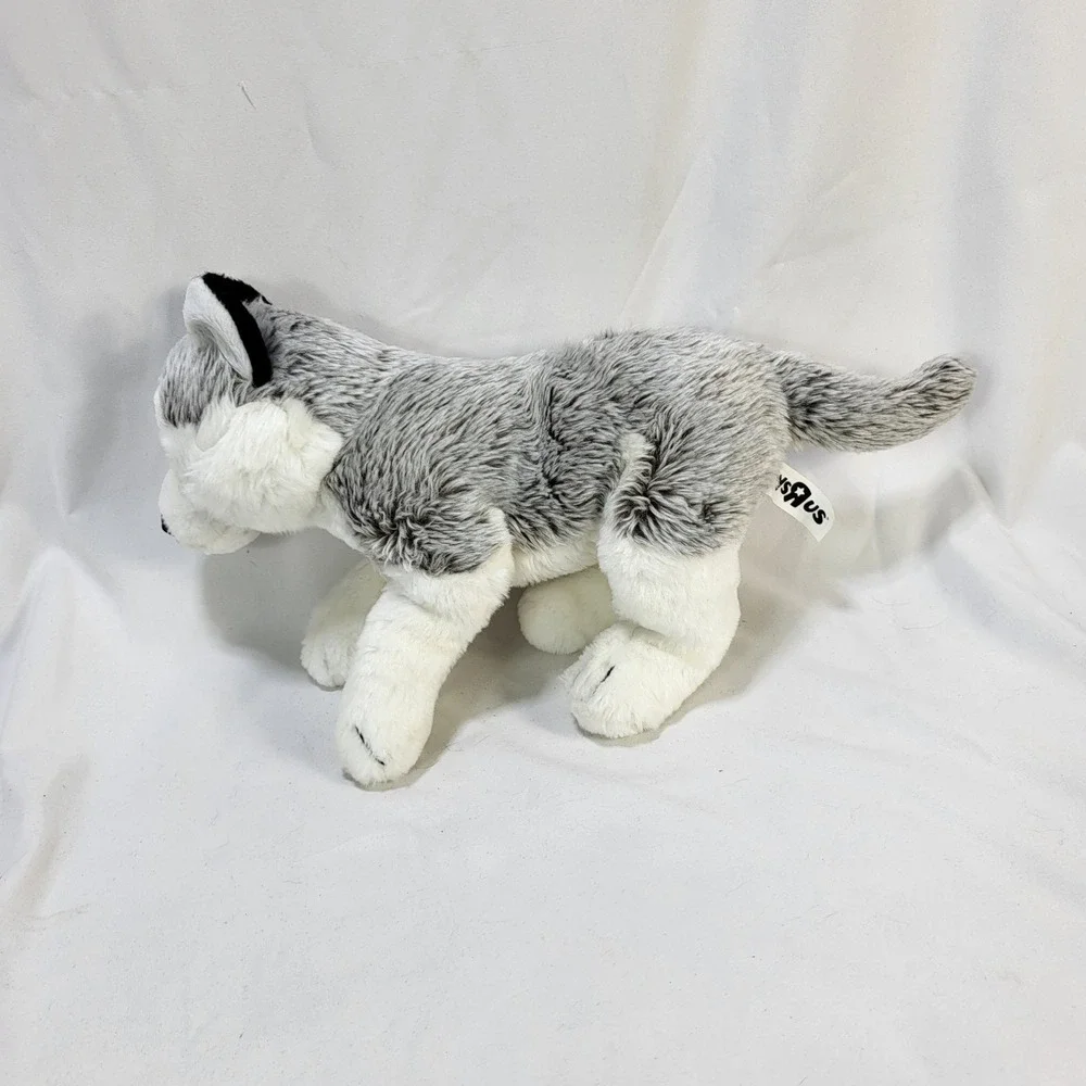 Toys R Us Siberian Husky Floppy Plush Grey White Sled Dog Laying Stuffed Animal